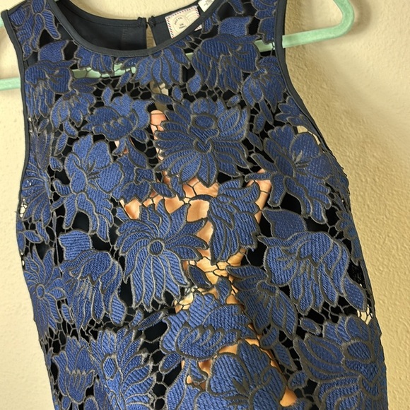 Anthropologie Postage Stamp Koria Blue Black Lace Sleeveless Top XS - Picture 5 of 8